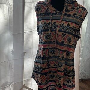 LuLaRoe Brittany Geometric Hooded Tunic in Black, Red, and Tan